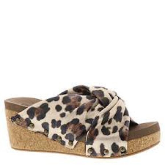 Boutique Corkys Shoes - NEW in box!  Corkys Boutique Cheerful Leopard sandal